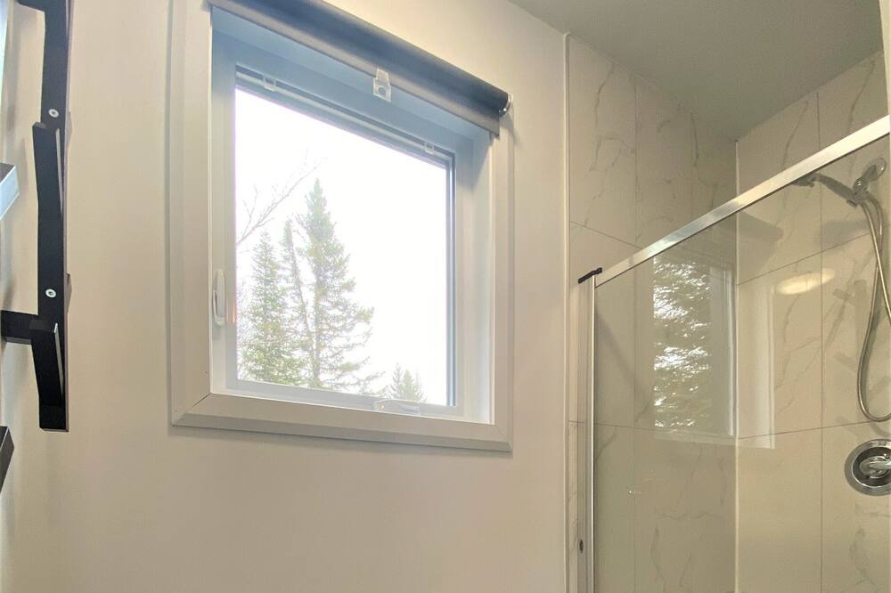 Photo of Bathroom in Sainte-Lucie-des-Laurentides