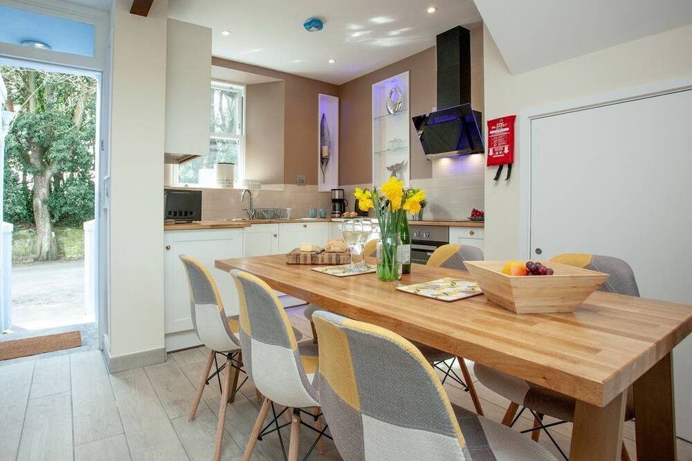 Photo of Kitchen in Torquay City Centre