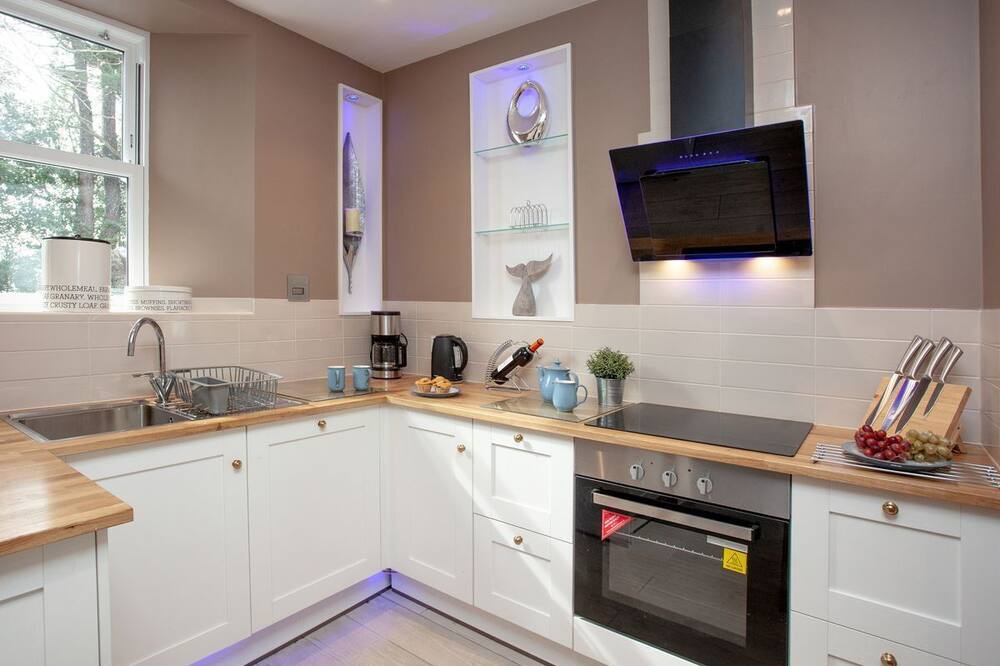 Photo of Kitchen in Torquay City Centre