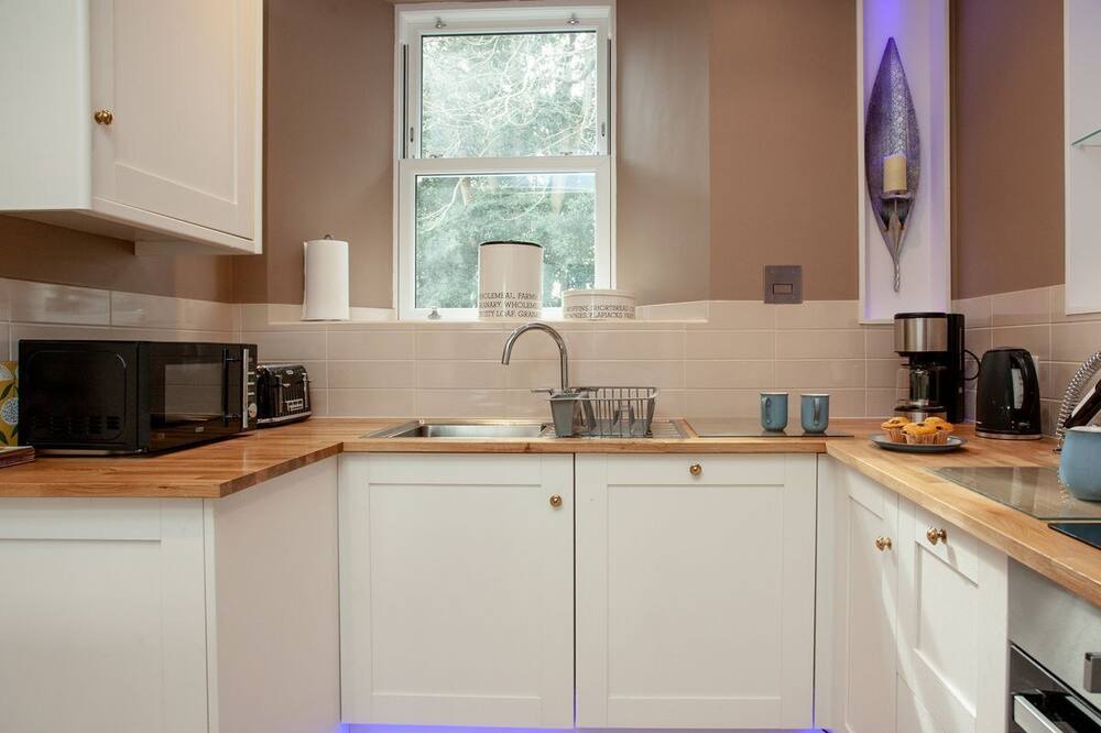 Photo of Kitchen in Torquay City Centre