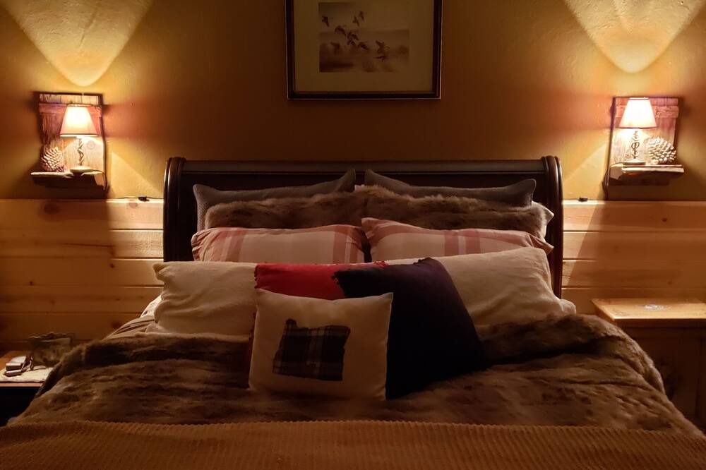 Photo of Bedroom in Lakeview