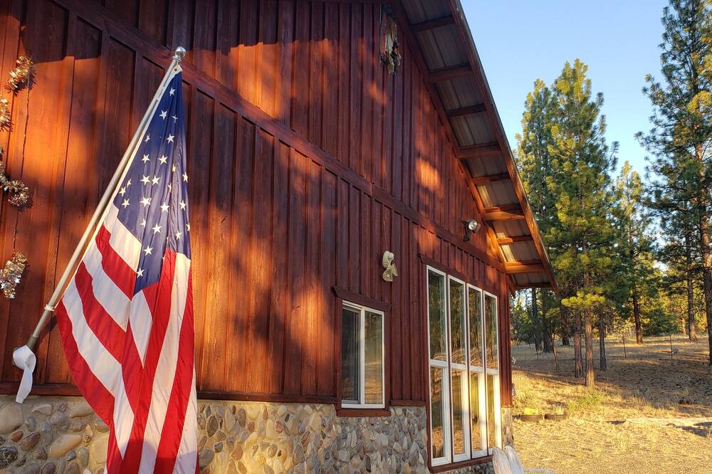 Photo of Outdoor in Lakeview