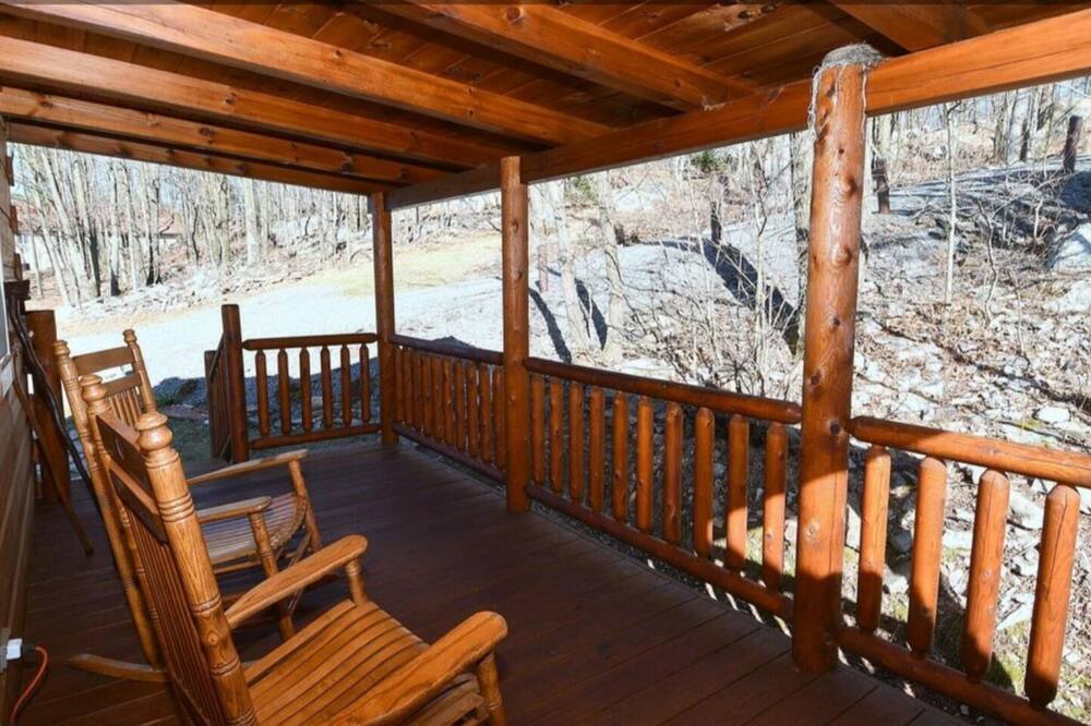 Photo of Patio Balcony in Great Cacapon