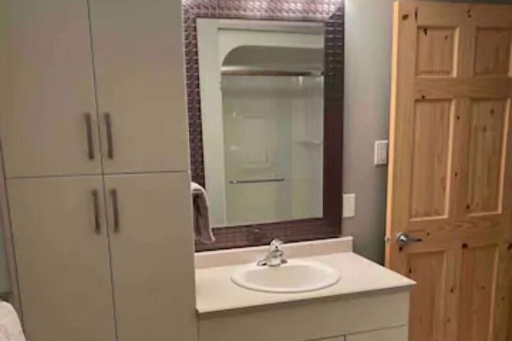 Photo of Bathroom in Wasagaming