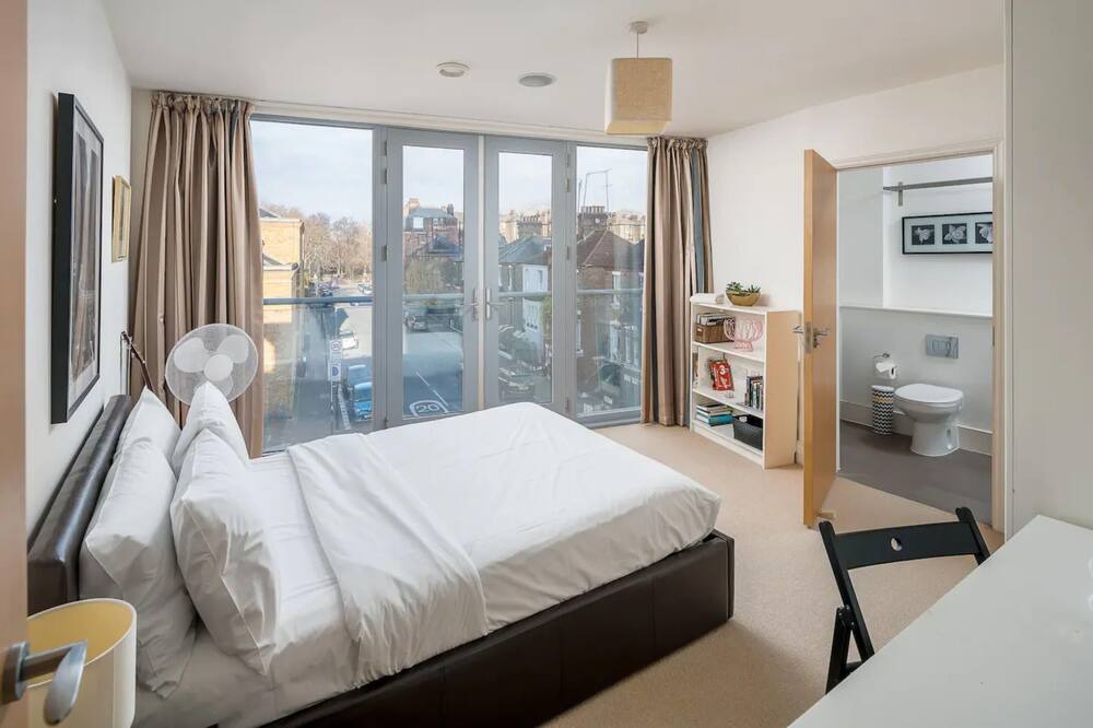 Photo of Bedroom in Battersea