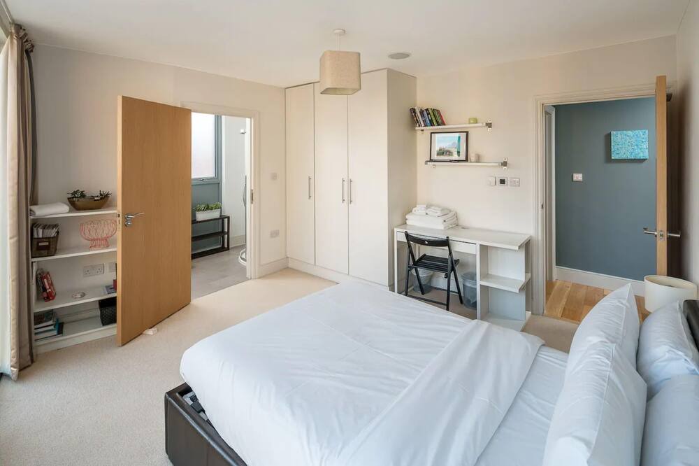 Photo of Bedroom in Battersea