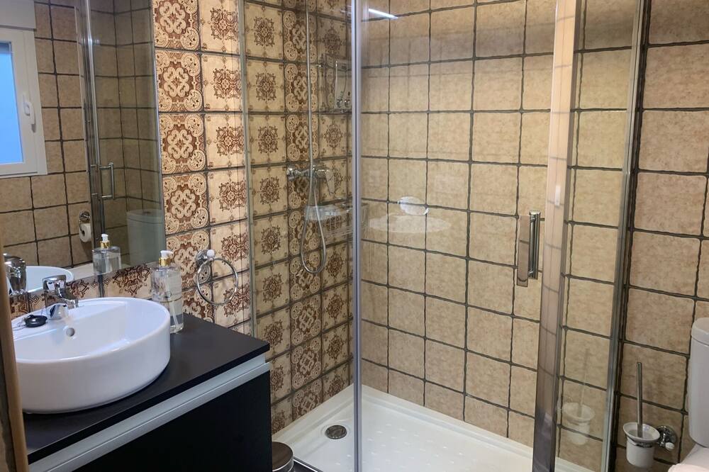 Photo of Bathroom in Ucles