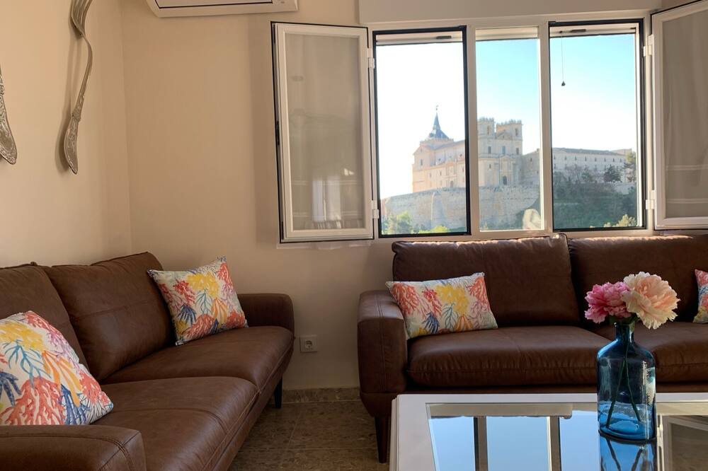 Photo of Livingroom in Ucles