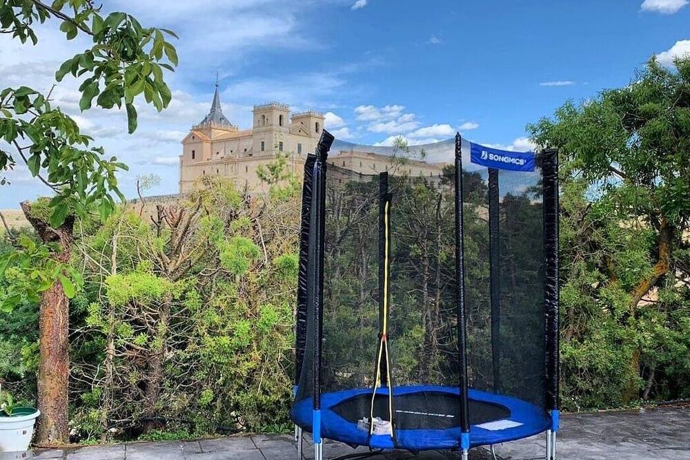 Photo of Outdoor in Ucles