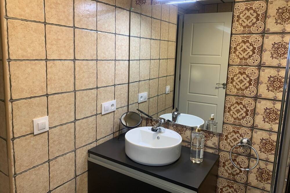 Photo of Bathroom in Ucles