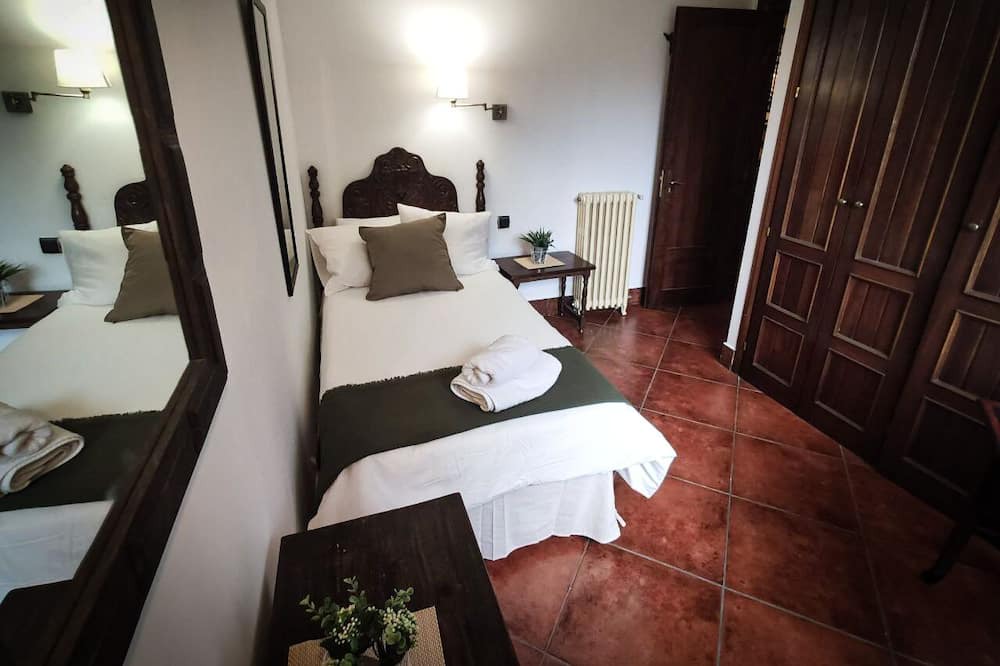 Photo of Bedroom in San Lorenzo de El Escorial