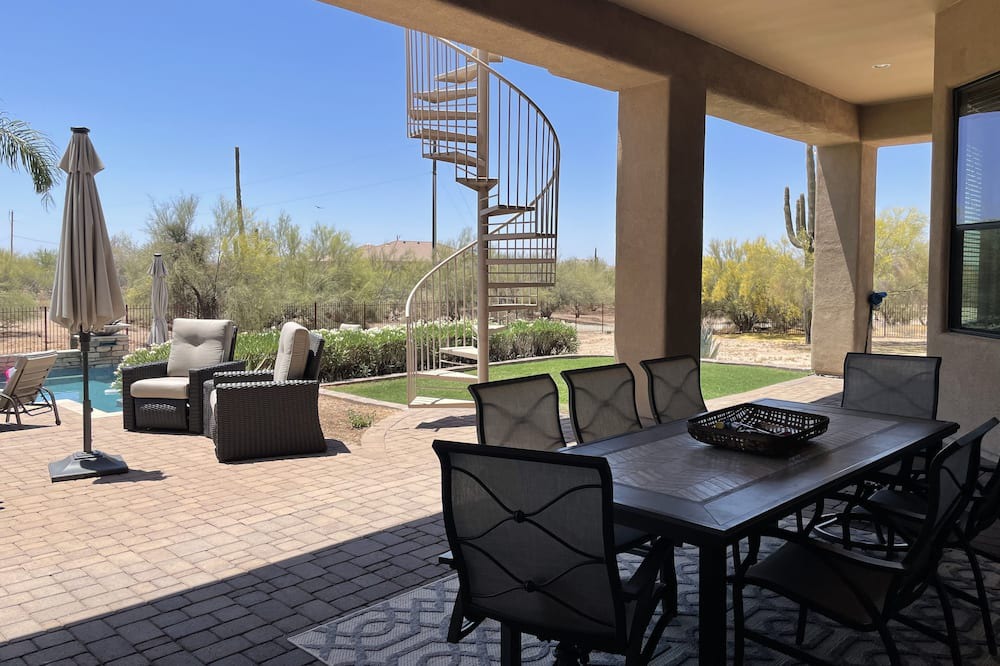 Photo of Patio Balcony in Desert View Village