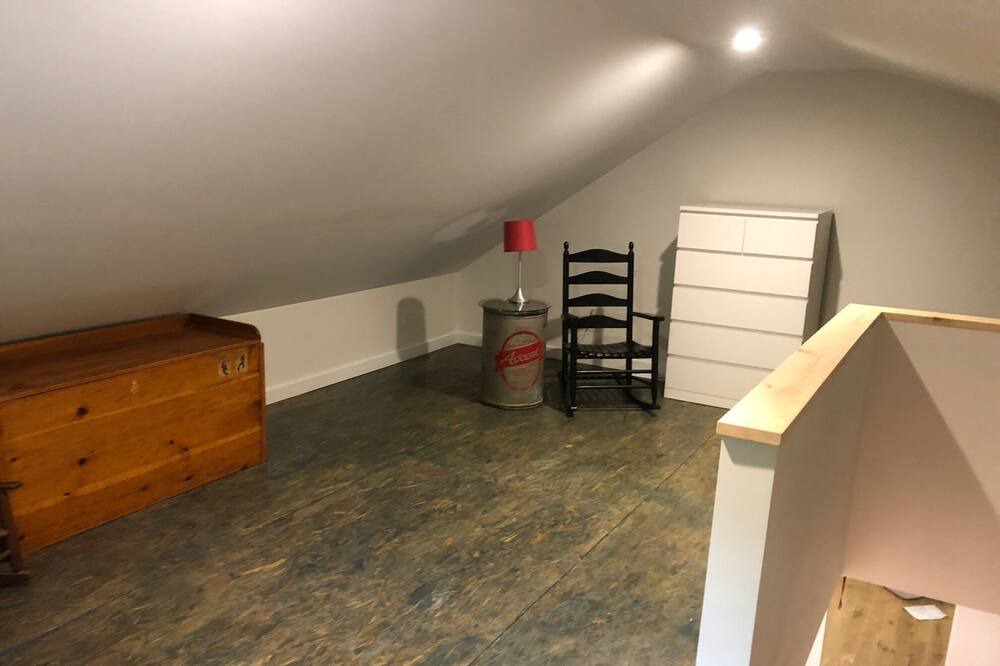 Photo of Bedroom in Hollowville