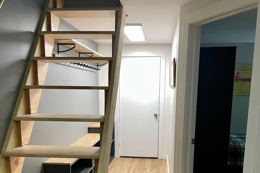 Photo of Bedroom in Hollowville