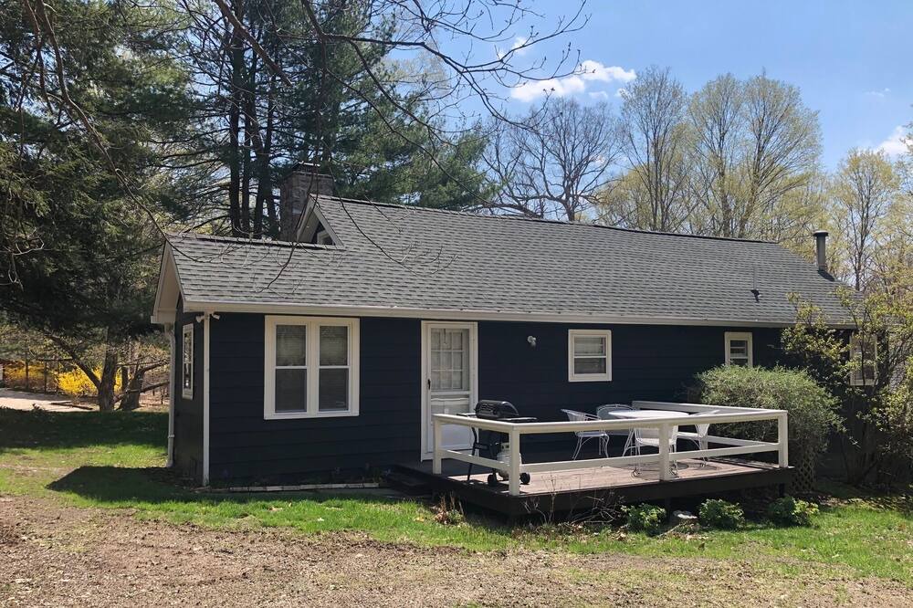 Photo of Others in Hollowville