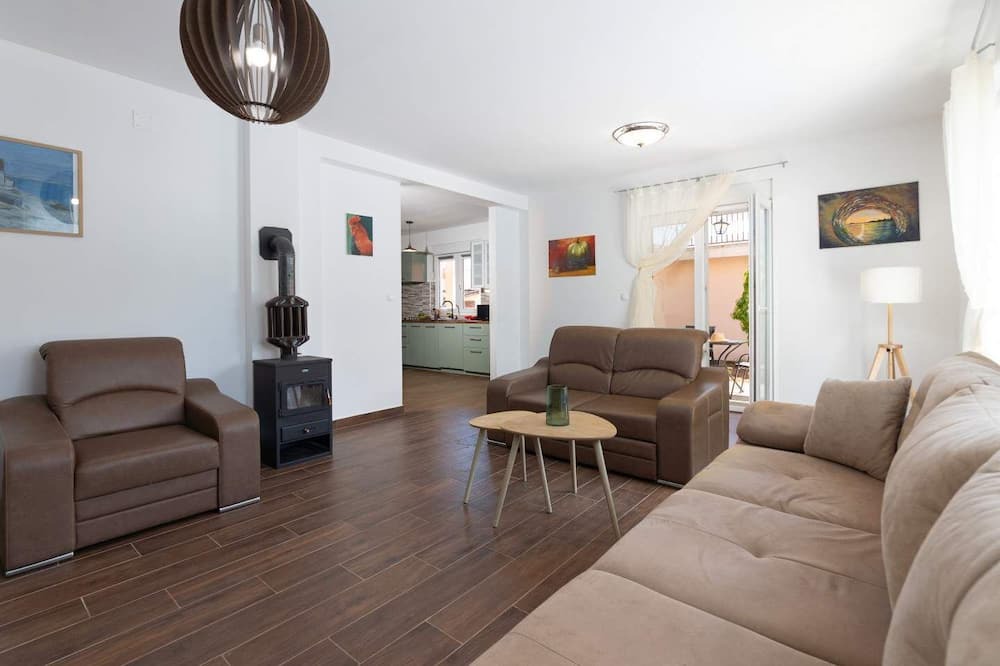 Photo of Livingroom in Trinajstici