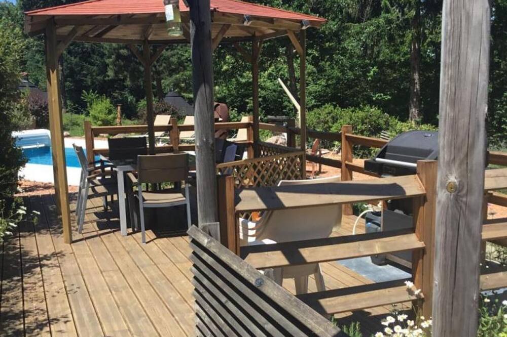 Photo of Outdoor in Chatel-Montagne