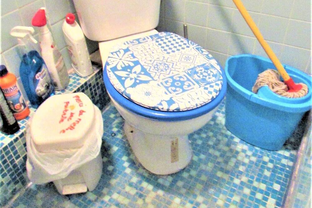 Photo of Bathroom in Chalabre