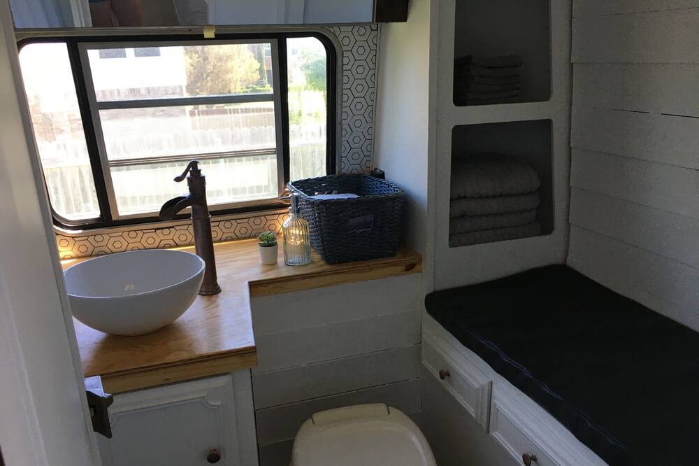 Photo of Bathroom in Justin