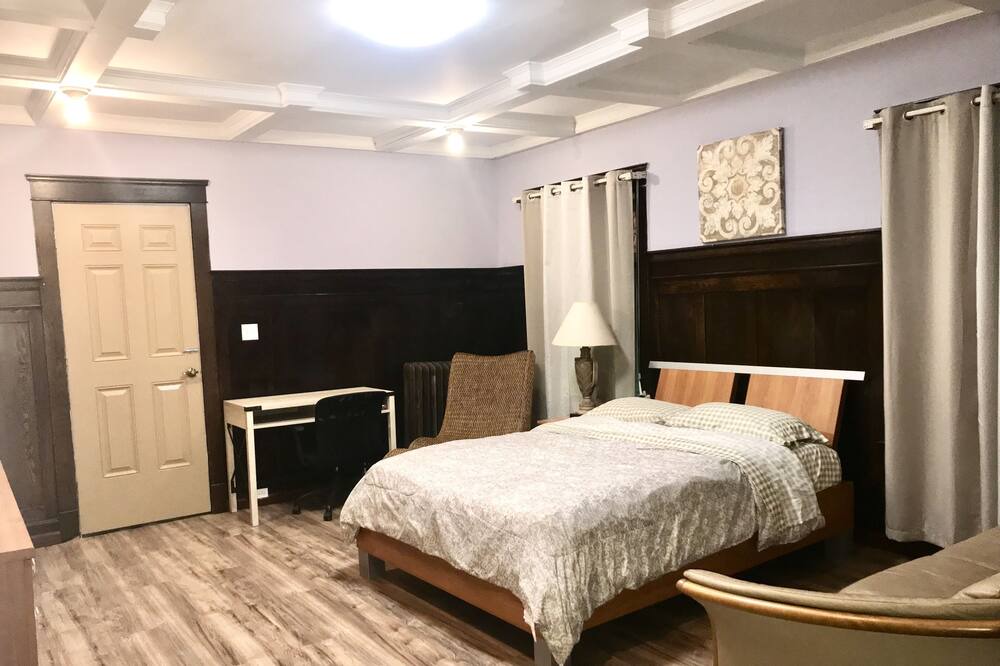 Photo of Bedroom in Hough