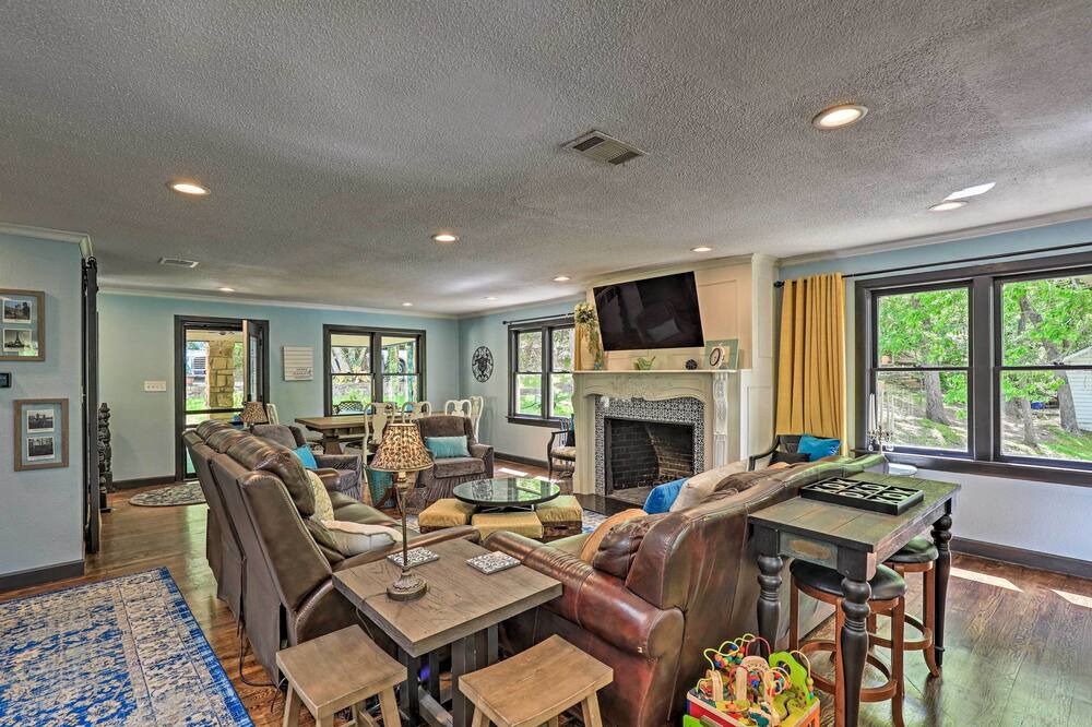 Photo of Livingroom in Fort Worth