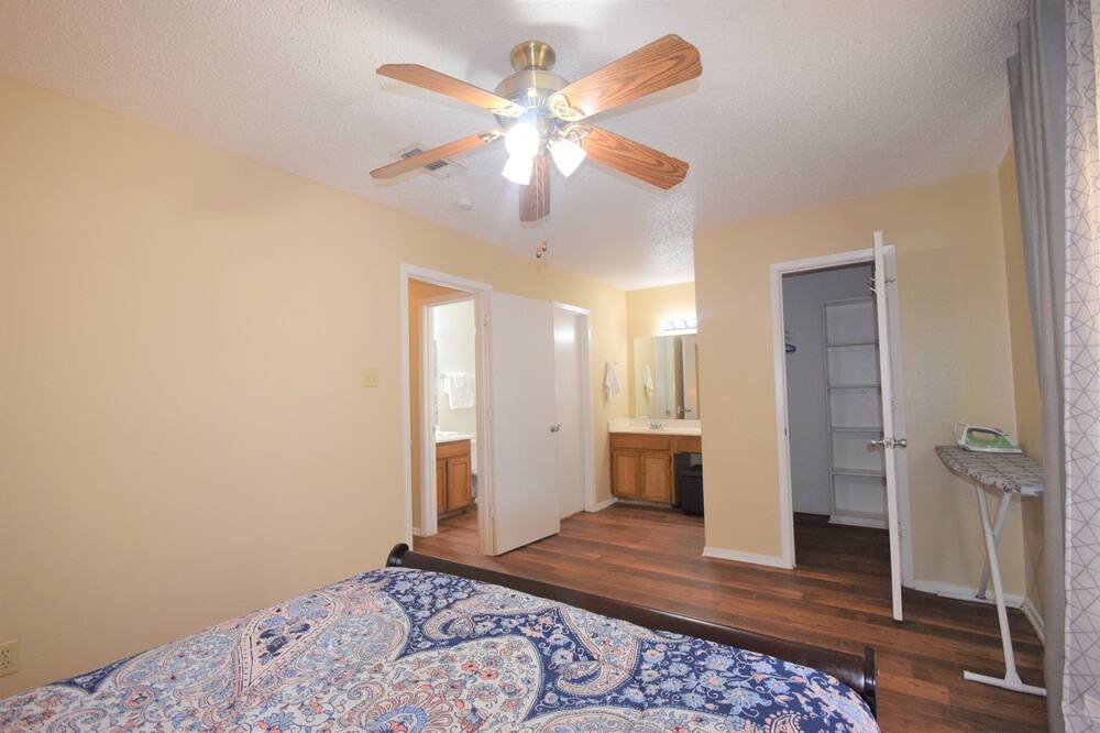 Photo of Bedroom in Fort Worth