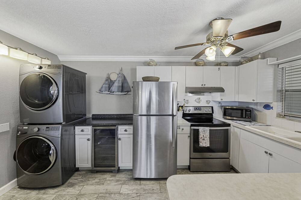 Photo of Kitchen in Golden Beach