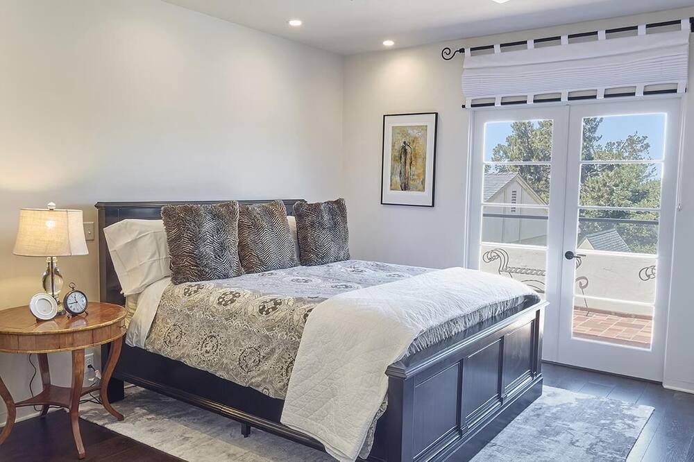 Photo of Bedroom in Golden Rectangle