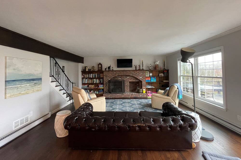 Photo of Livingroom in Orient Point