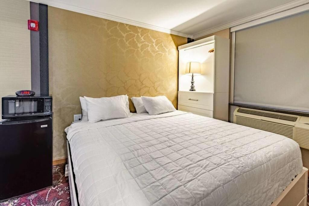 Photo of Bedroom in Borough Park