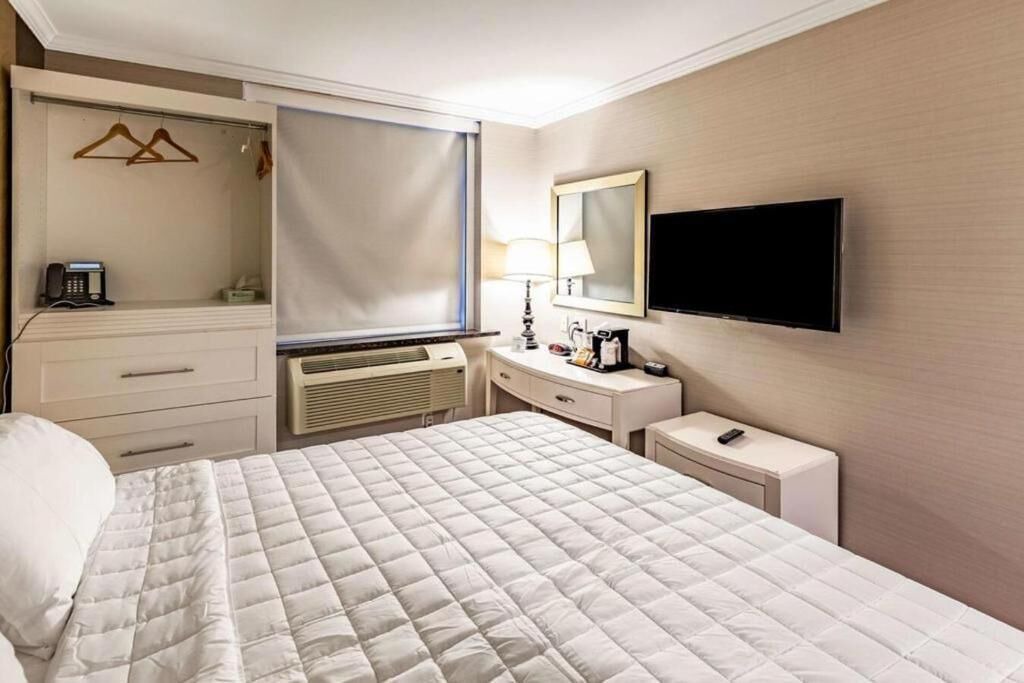 Photo of Others in Borough Park