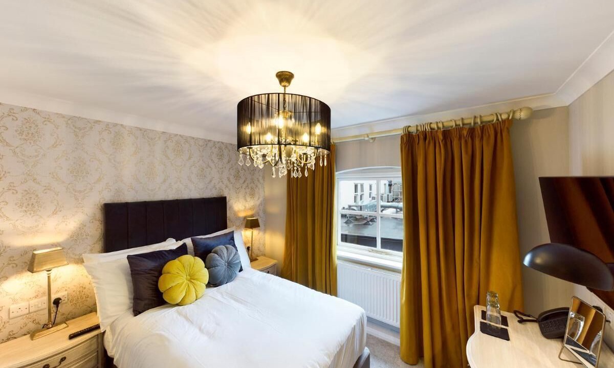 Photo of Bedroom in Congleton