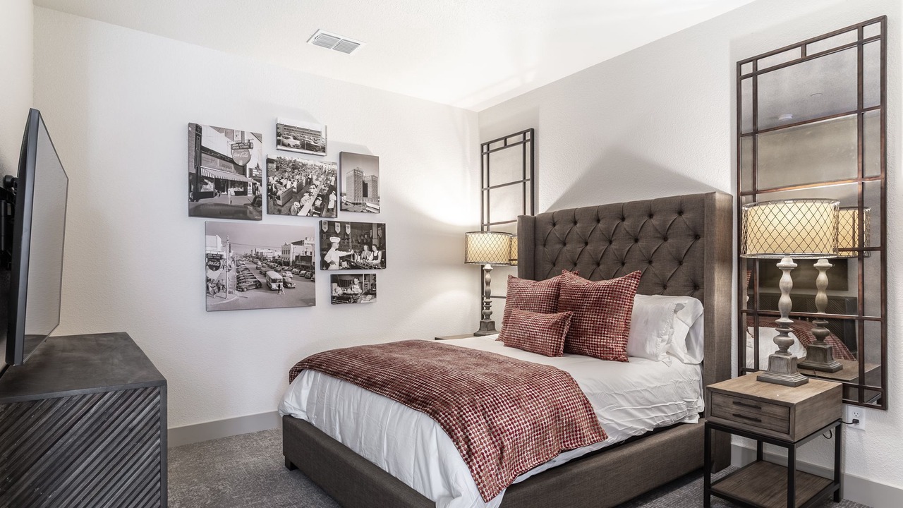 Photo of Bedroom in Downtown