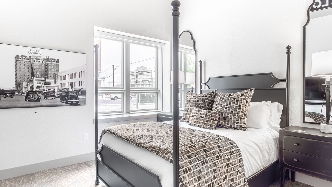 Photo of Bedroom in Downtown