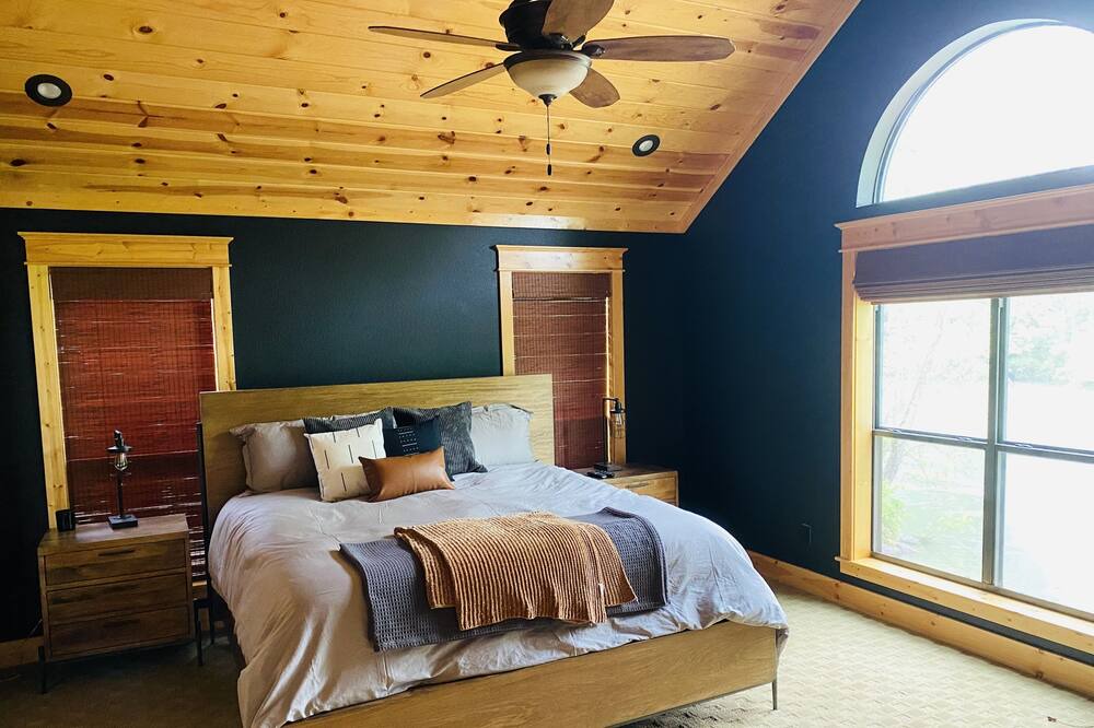 Photo of Bedroom in Wilburn