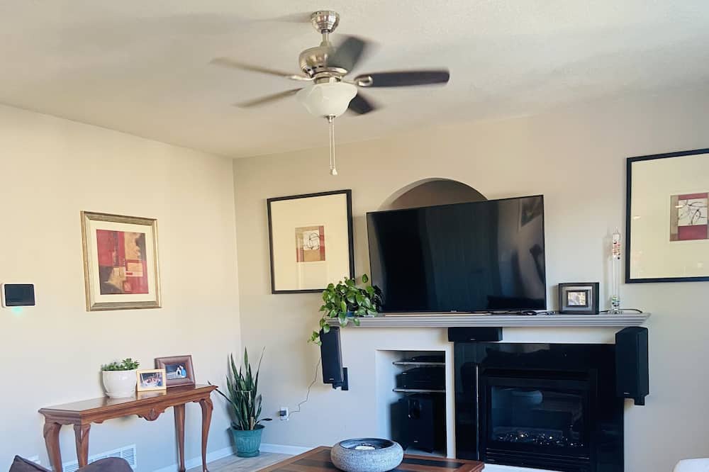 Photo of Livingroom in Shakopee