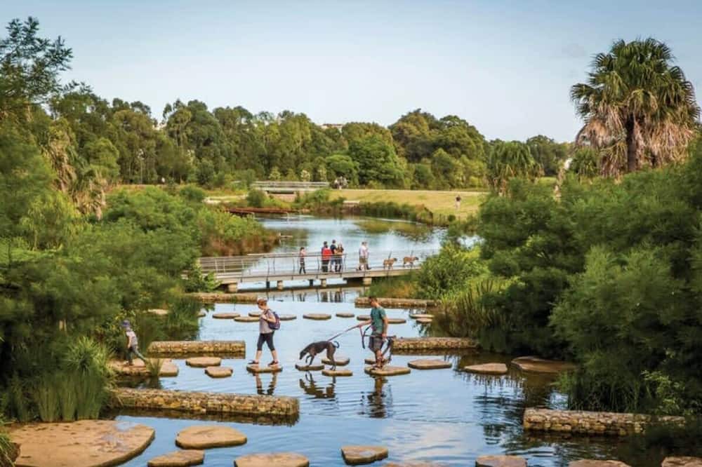 Photo of Others in Petersham