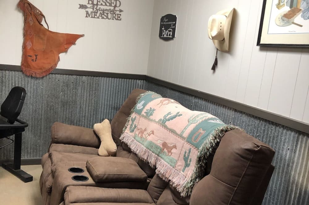 Photo of Livingroom in Ingalls