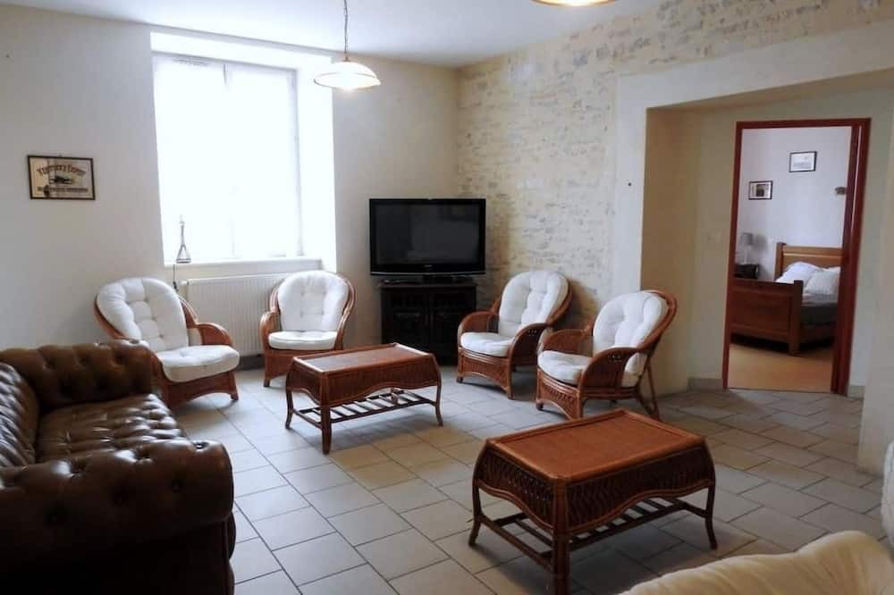 Photo of Livingroom in Villiers-sur-Suize