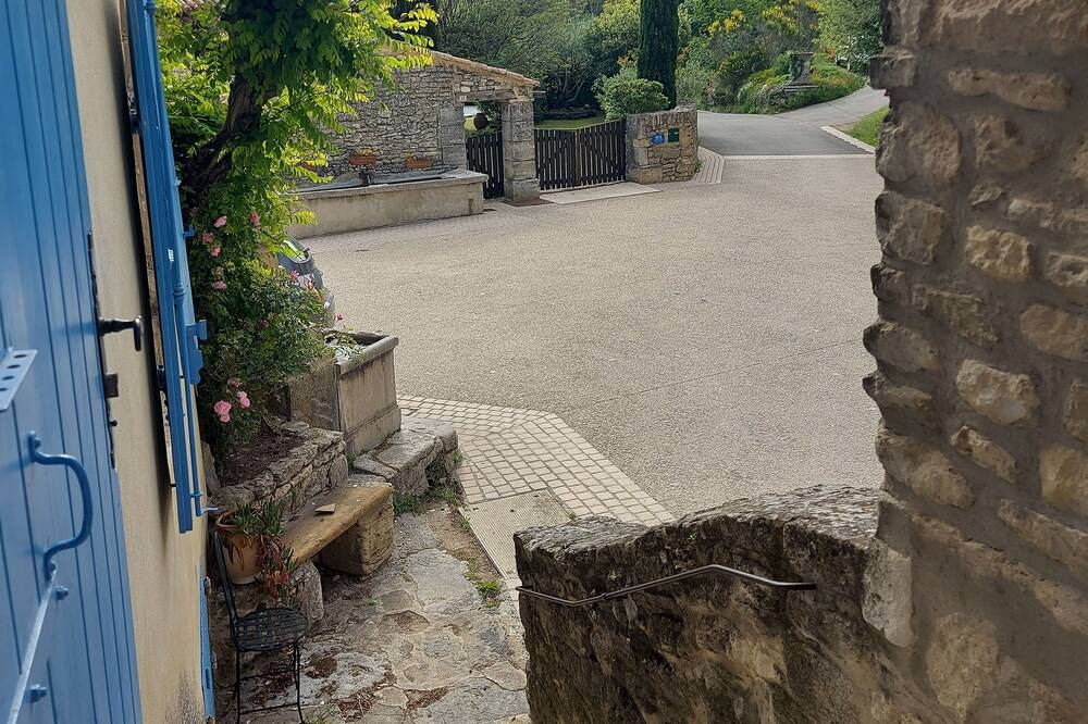 Photo of Patio Balcony in Chantemerle-les-Grignan