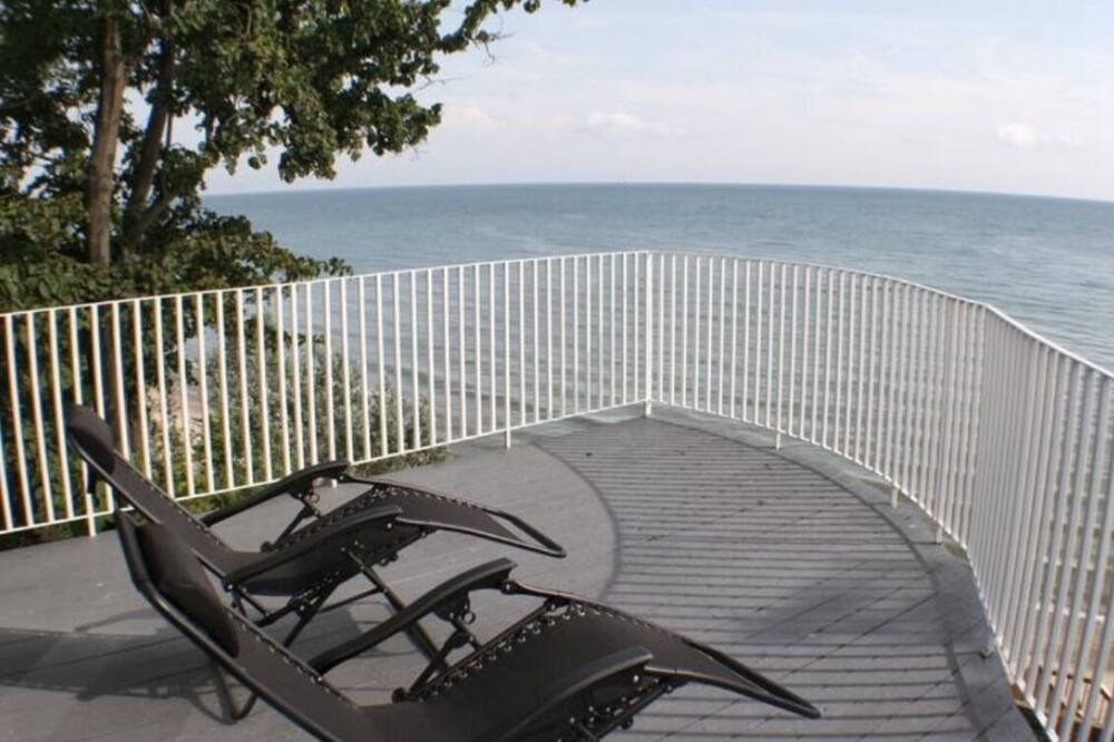Photo of Patio Balcony in Wainfleet
