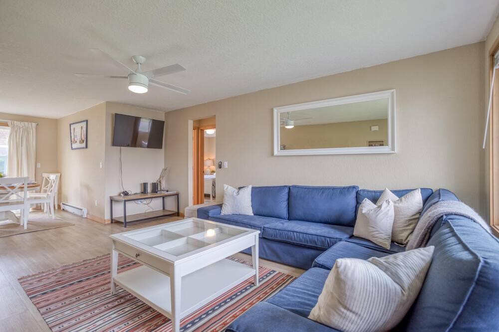 Photo of Livingroom in Gearhart