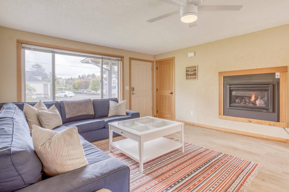 Photo of Livingroom in Gearhart