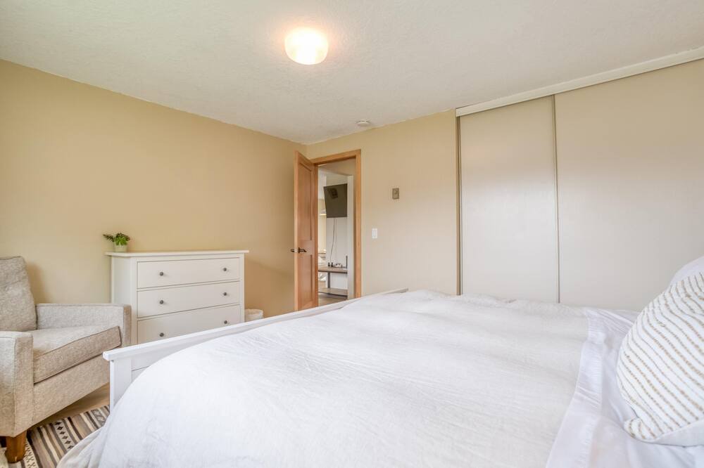 Photo of Bedroom in Gearhart