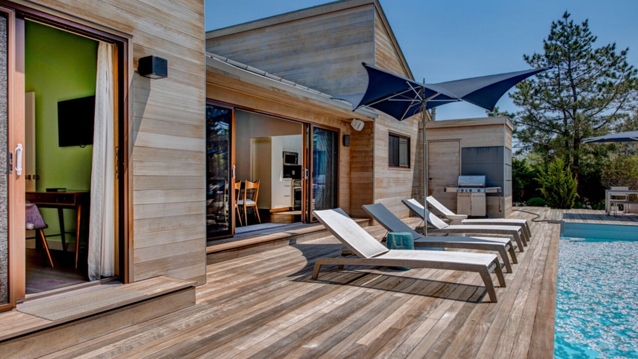 Photo of Patio Balcony in Beach Hampton