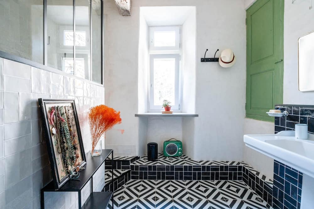 Photo of Others in Bourdeaux