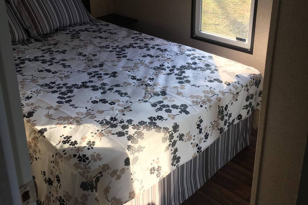 Photo of Bedroom in Queenston