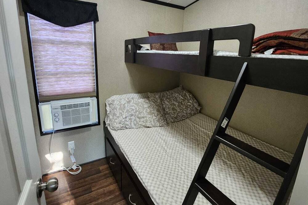 Photo of Bedroom in Queenston
