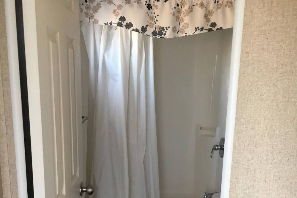 Photo of Bathroom in Queenston