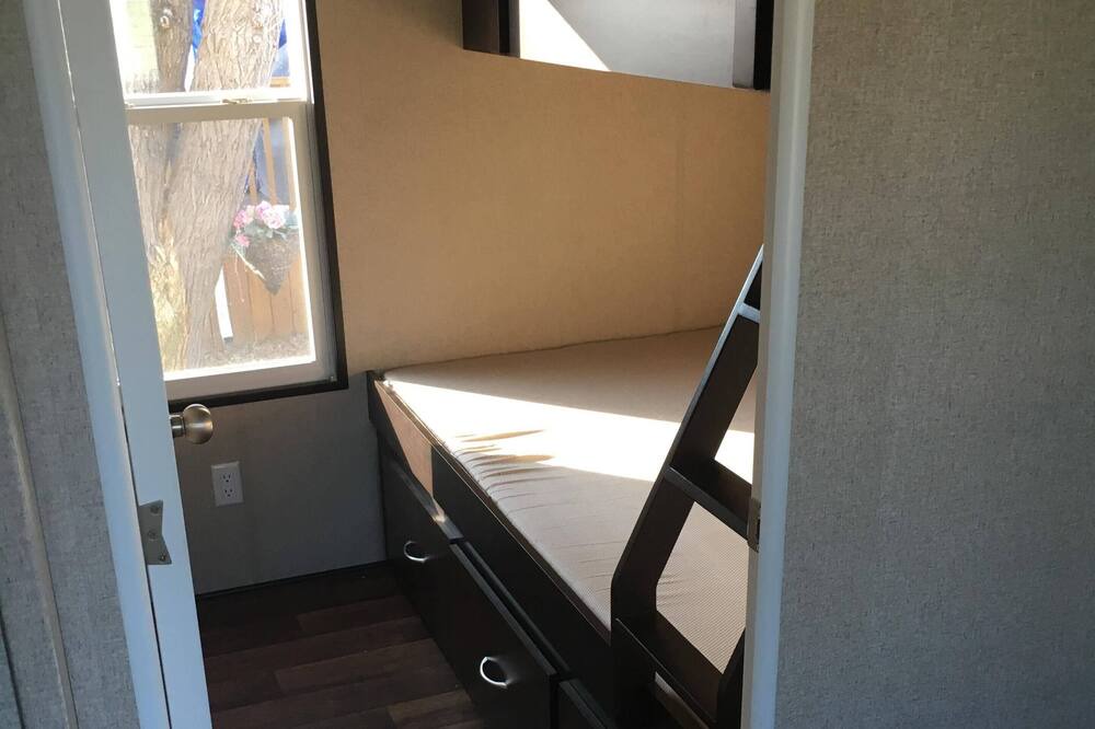 Photo of Bedroom in Queenston